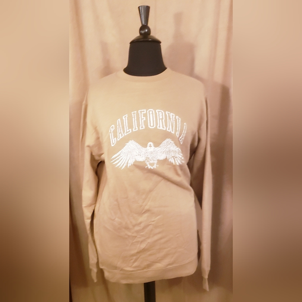 VICI COLLECTION CALIFORNIA GRAPHIC PULLOVER